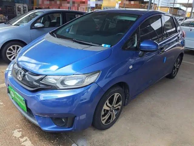 Honda Fit 2016 1.5L LXS CVT Comfort Sunroof Version