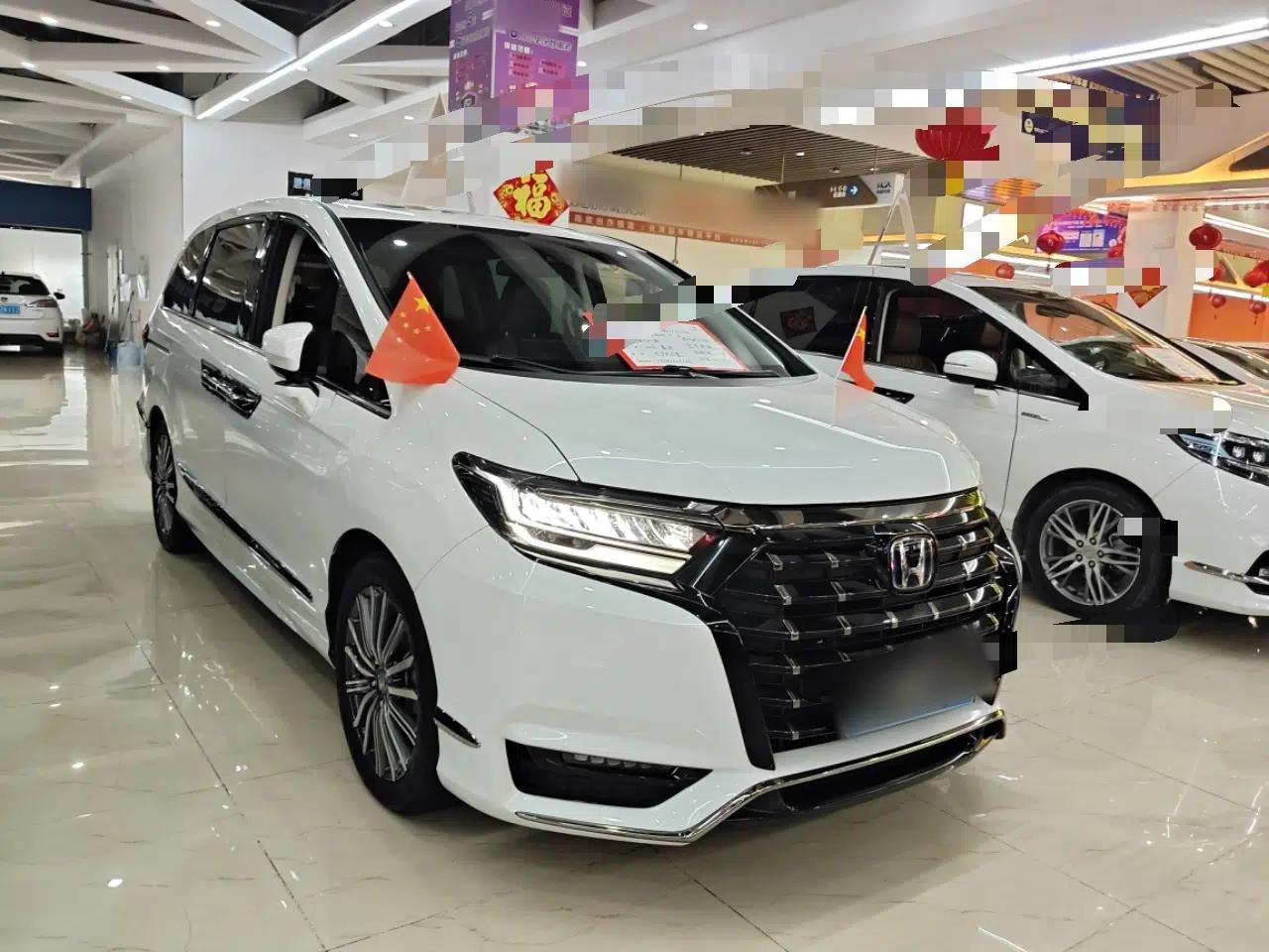 Honda Elysion 2022 2.0L eHEV Luxury Edition — миниатюра 3