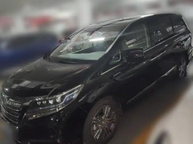 Honda Elysion 2019 2.0L Hybrid Luxury Edition