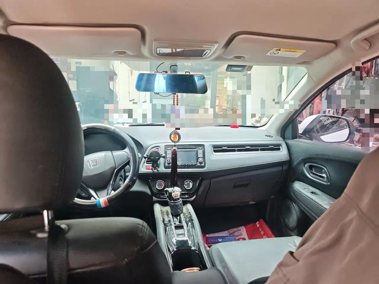 Honda Vezel 2017 1.5L CVT 2WD Comfort Model — миниатюра 18