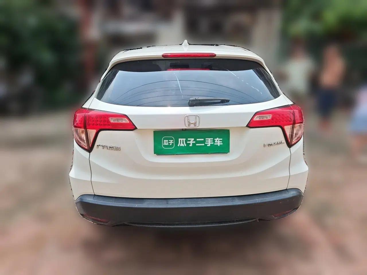 Honda Vezel 2017 1.5L CVT 2WD Comfort Model — миниатюра 5