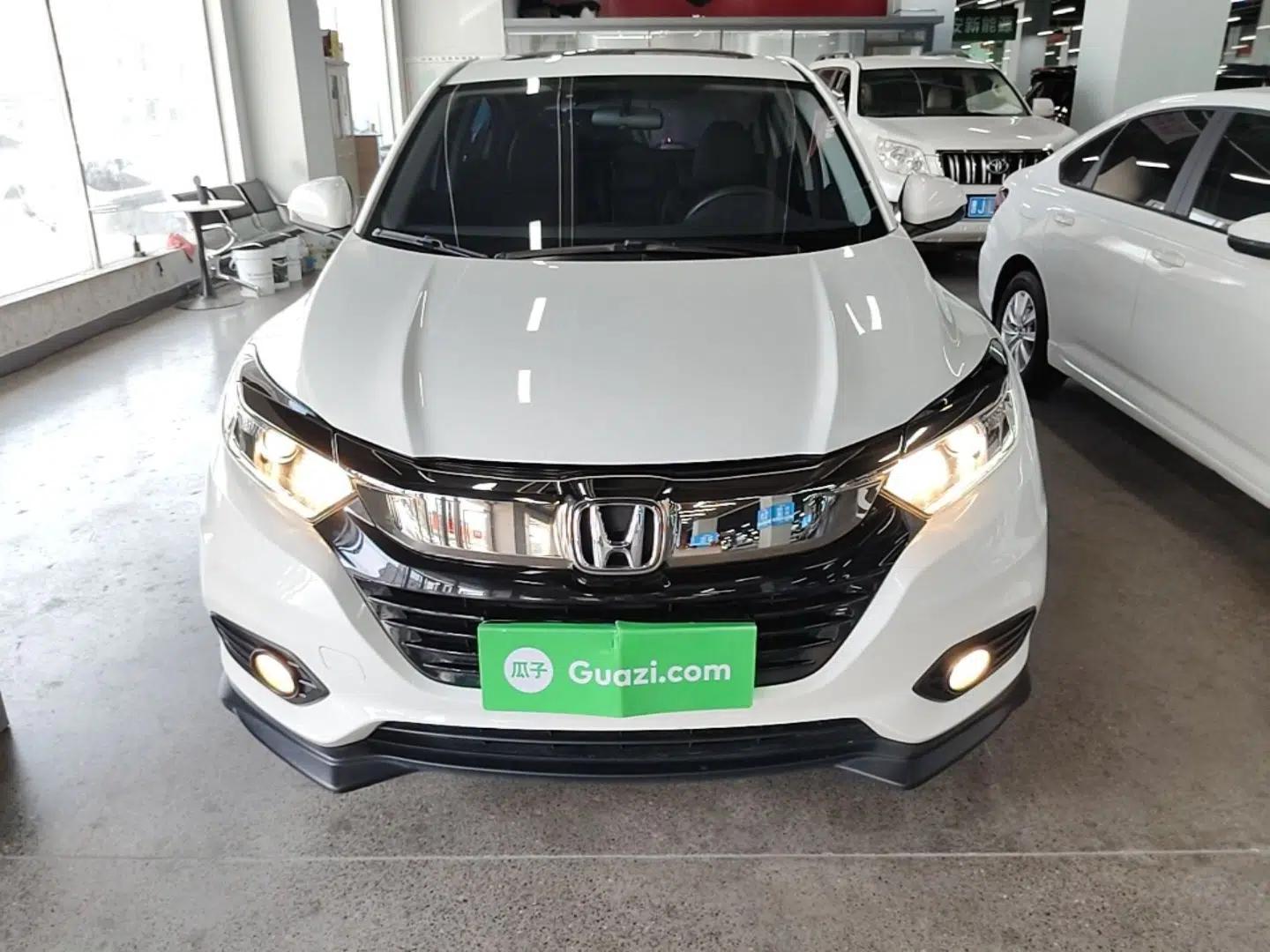 Honda Vezel 2020 1.5L CVT Pioneer Edition — миниатюра 2
