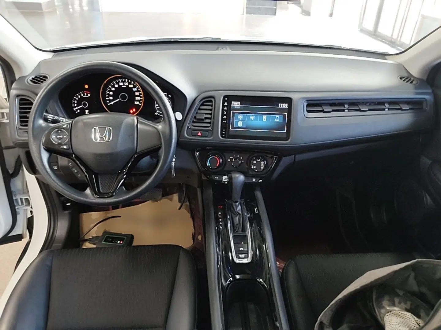 Honda Vezel 2020 1.5L CVT Pioneer Edition — миниатюра 12