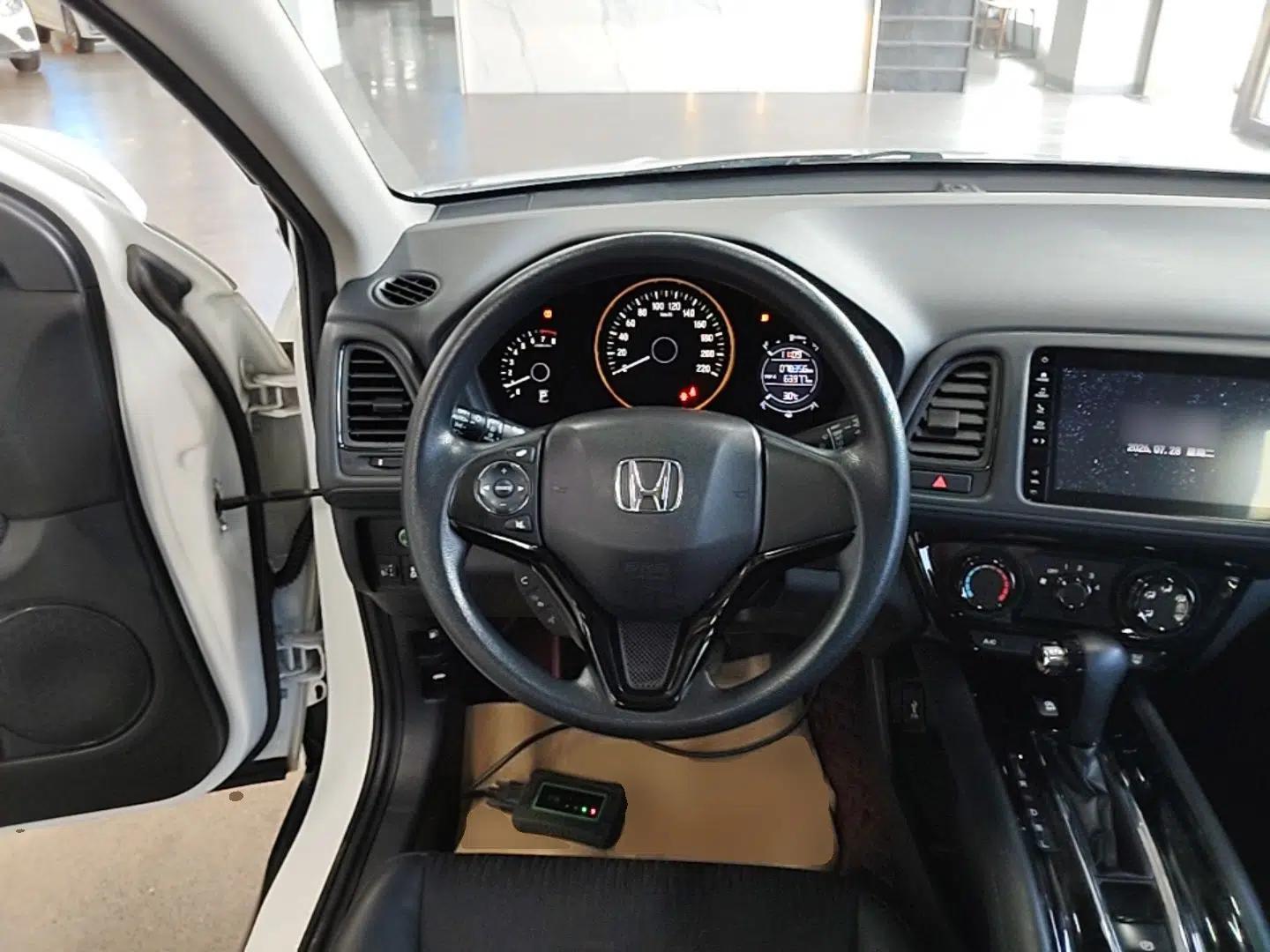 Honda Vezel 2020 1.5L CVT Pioneer Edition — миниатюра 13