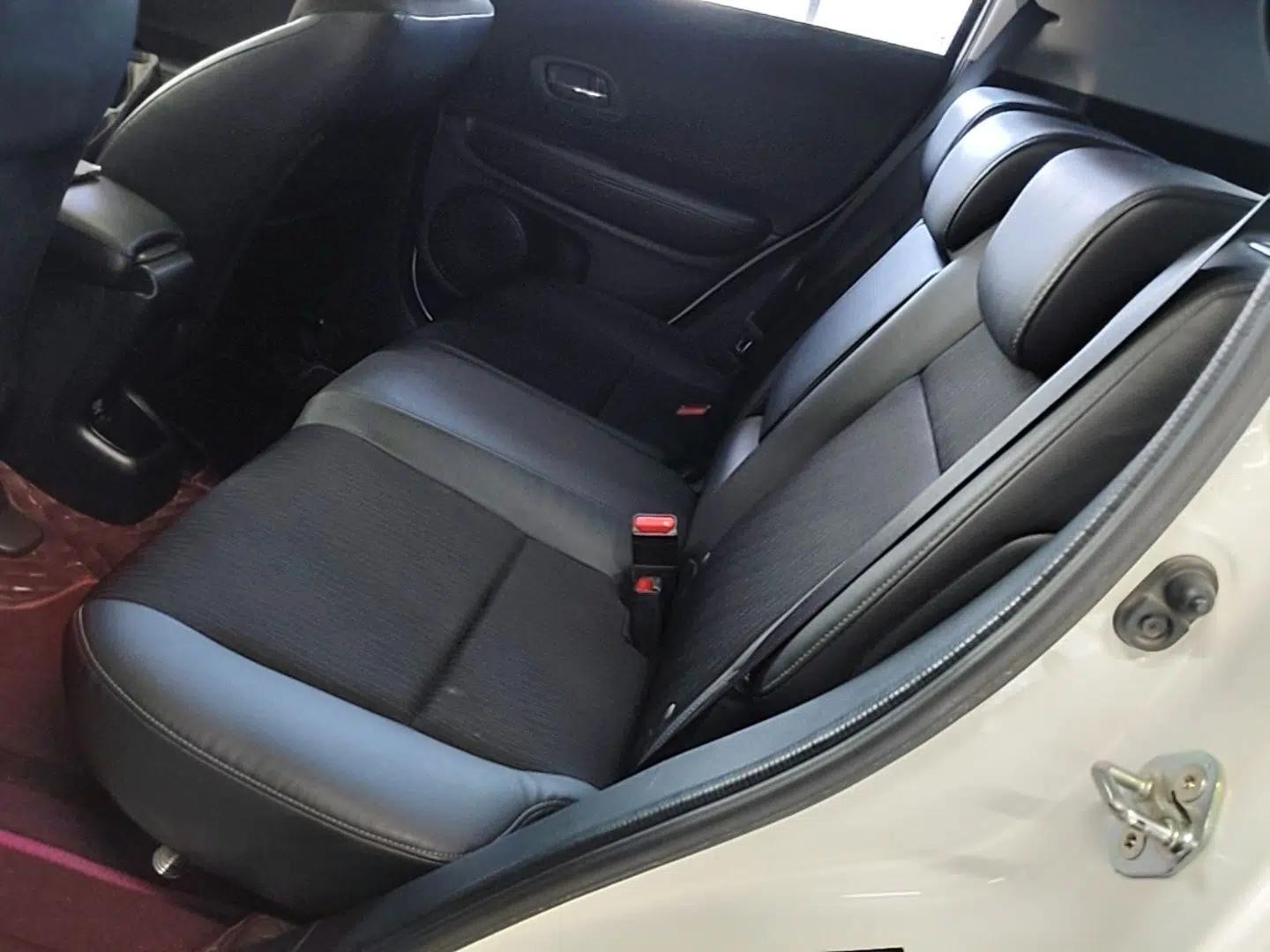 Honda Vezel 2020 1.5L CVT Pioneer Edition — миниатюра 20