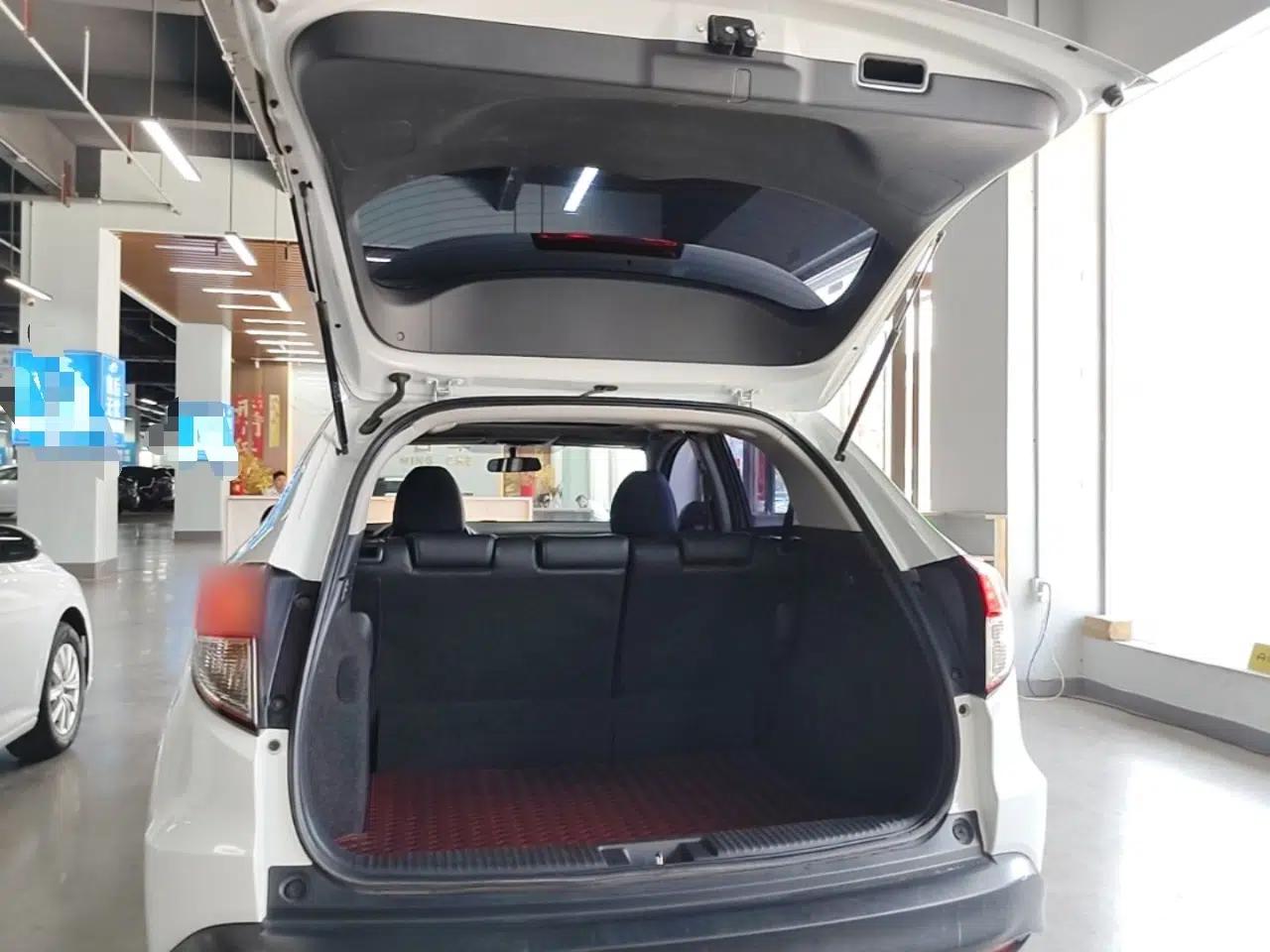 Honda Vezel 2020 1.5L CVT Pioneer Edition — миниатюра 22