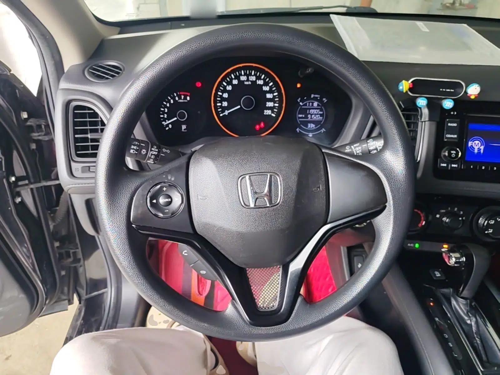 Honda Vezel 2017 1.8L CVT 2WD Elite Model — миниатюра 13