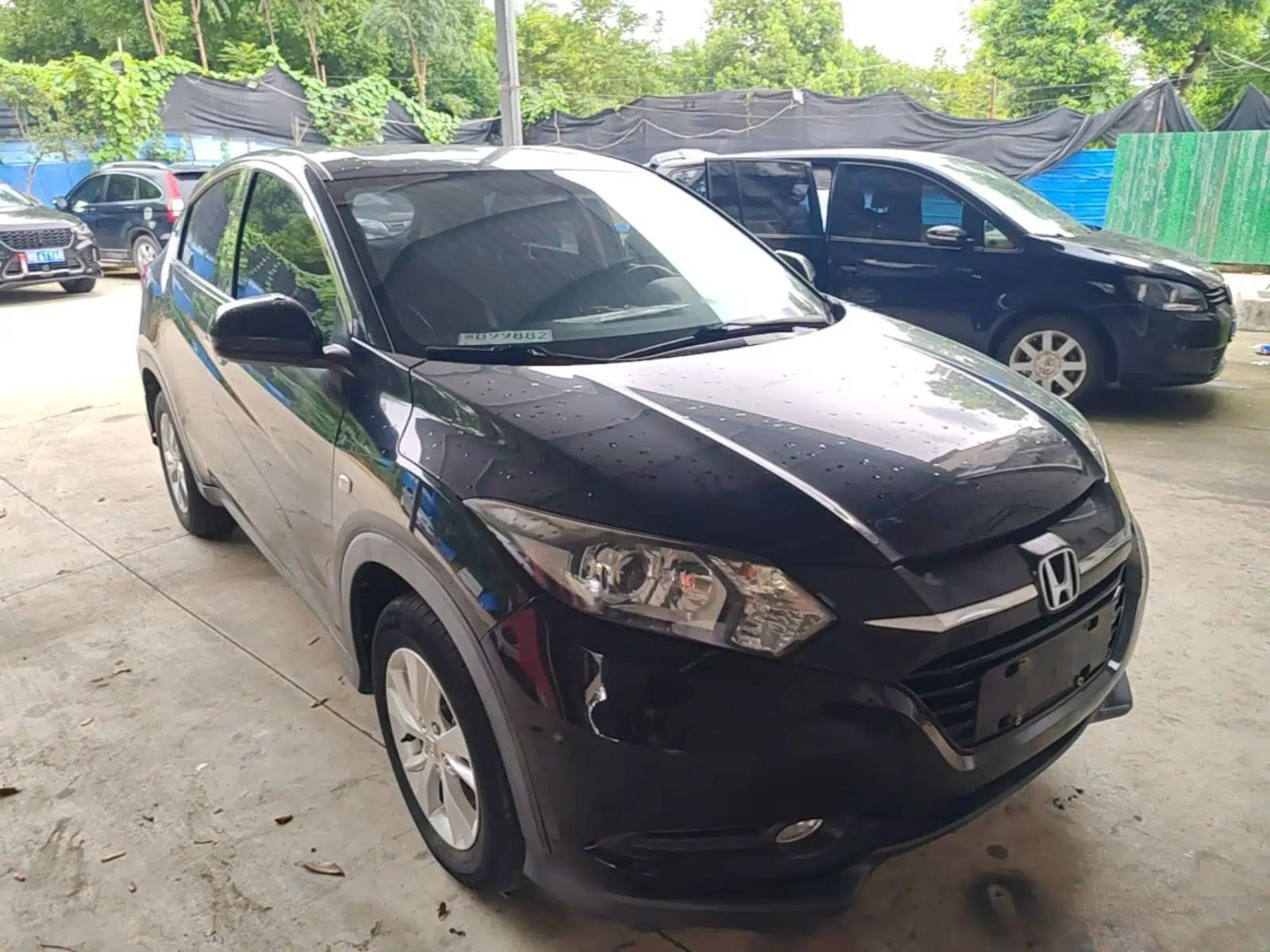 Honda Vezel 2017 1.8L CVT 2WD Elite Model — миниатюра 3