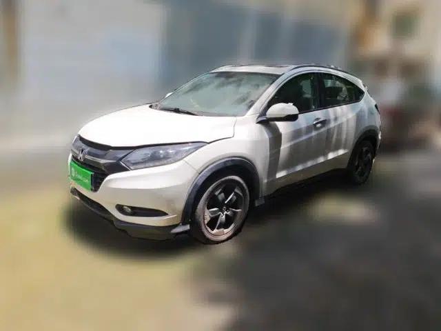 Honda Vezel 2015 1.8L CVT 2WD Luxury Model