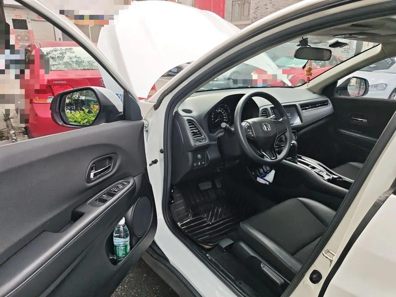 Honda Vezel 2020 1.5L CVT Pioneer Edition — миниатюра 13