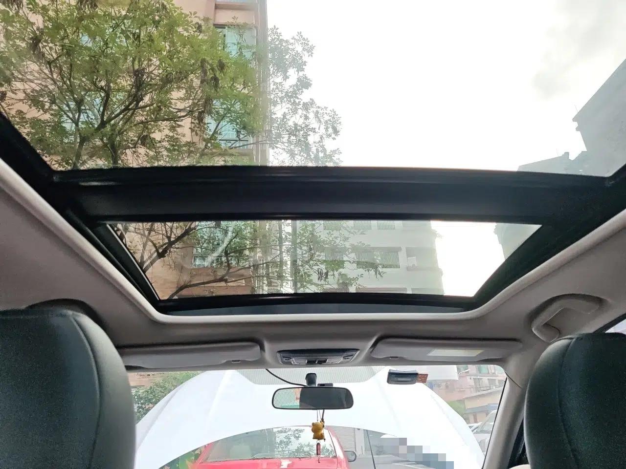 Honda Vezel 2020 1.5L CVT Pioneer Edition — миниатюра 15