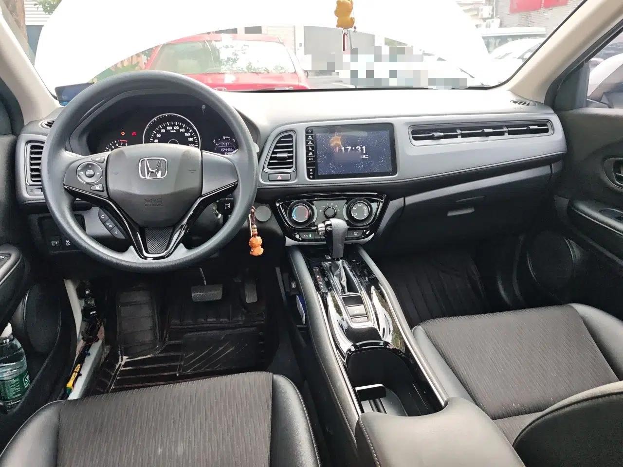 Honda Vezel 2020 1.5L CVT Pioneer Edition — миниатюра 6