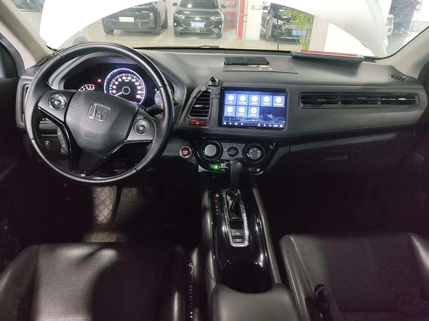 Honda Vezel 2018 1.5L CVT 2WD Technology Elite Model — миниатюра 17