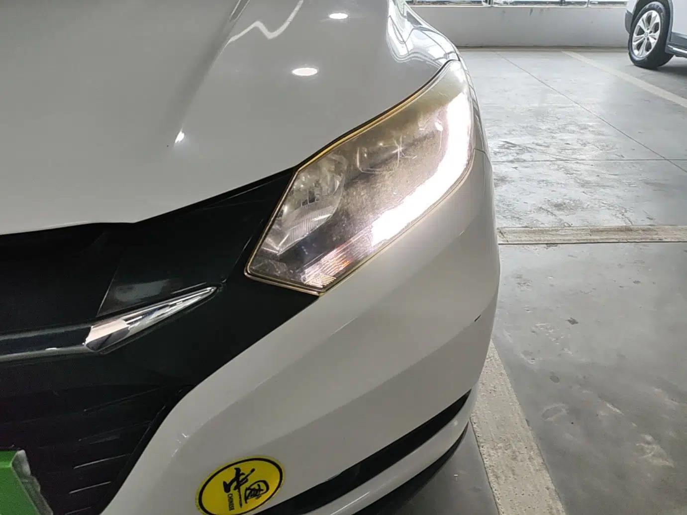 Honda Vezel 2018 1.5L CVT 2WD Technology Elite Model — миниатюра 8