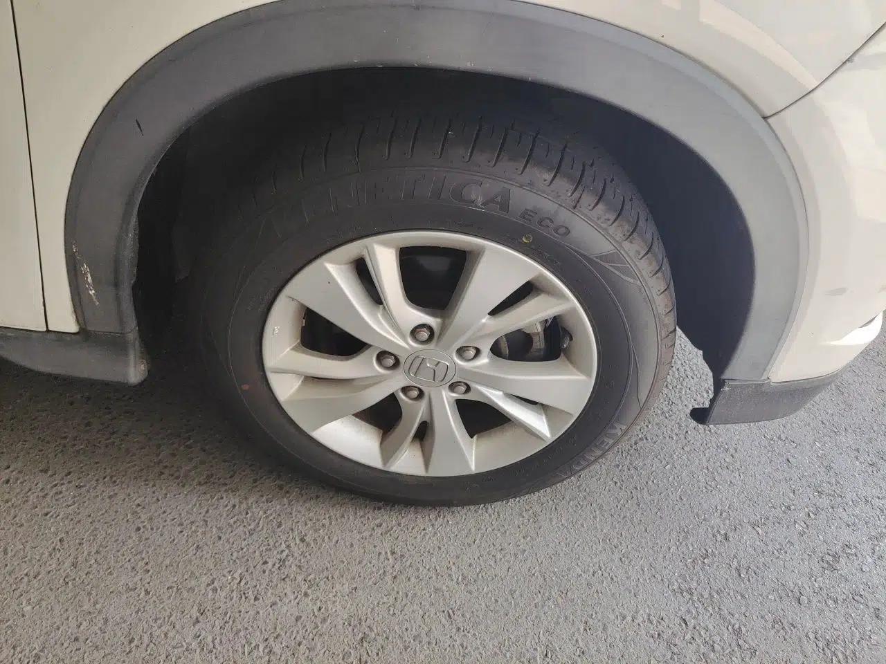 Honda Vezel 2015 1.5L CVT two-wheel drive Comfort trim — миниатюра 8