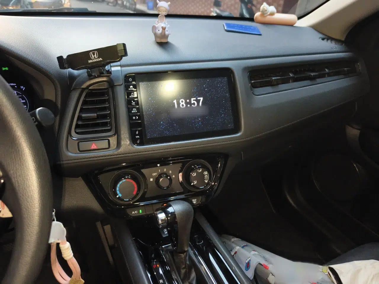 Honda Vezel 2020 1.5L CVT Pioneer Edition — миниатюра 12