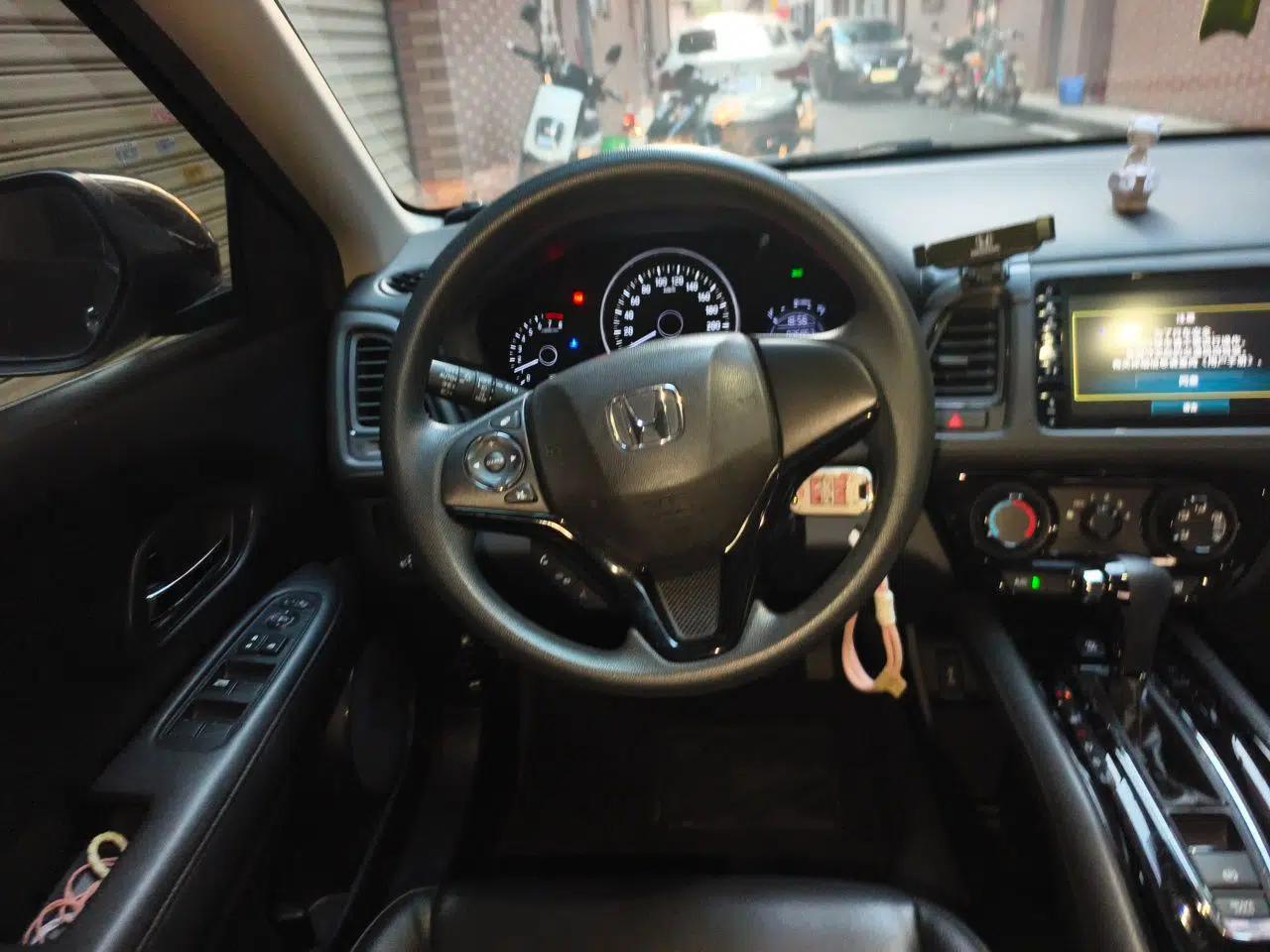 Honda Vezel 2020 1.5L CVT Pioneer Edition — миниатюра 9