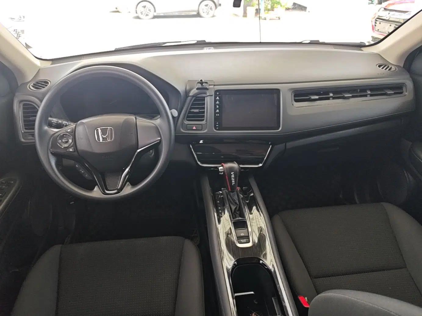 Honda Vezel 2020 220 TURBO CVT Elite Edition — миниатюра 12