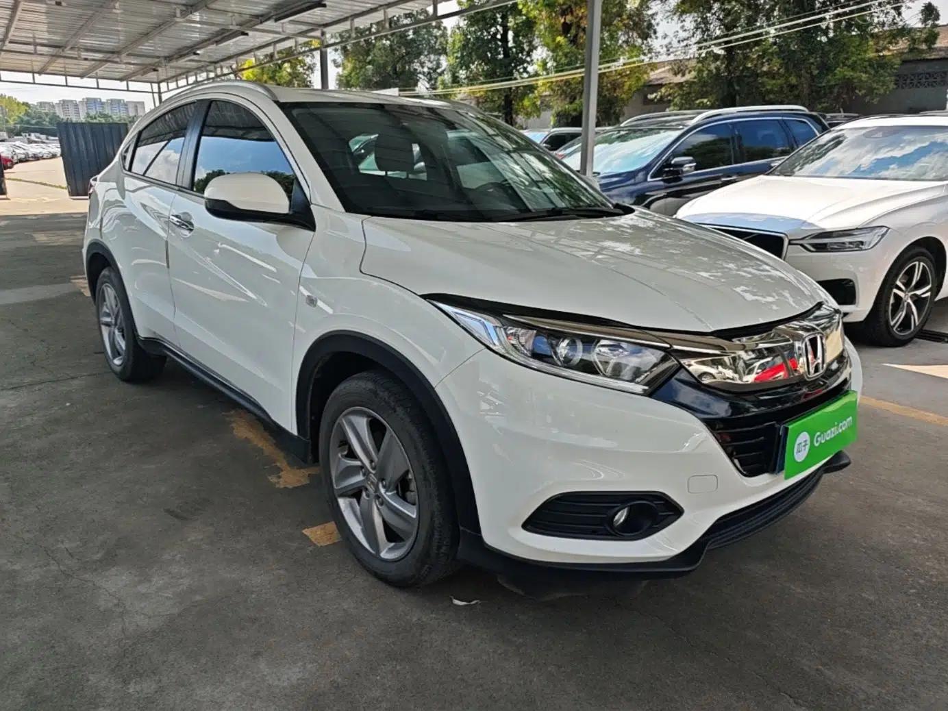Honda Vezel 2020 220 TURBO CVT Elite Edition — миниатюра 3