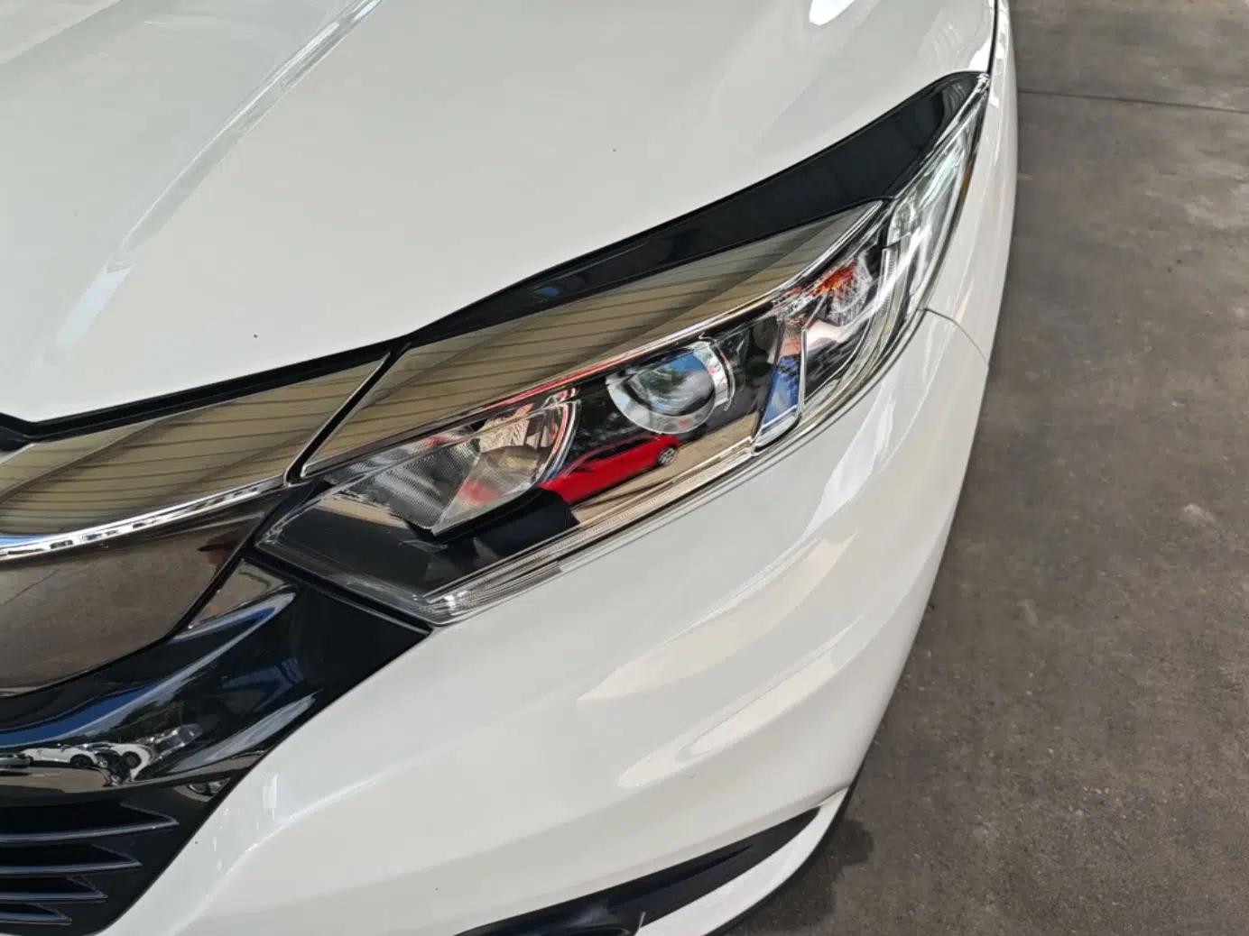 Honda Vezel 2020 220 TURBO CVT Elite Edition — миниатюра 8