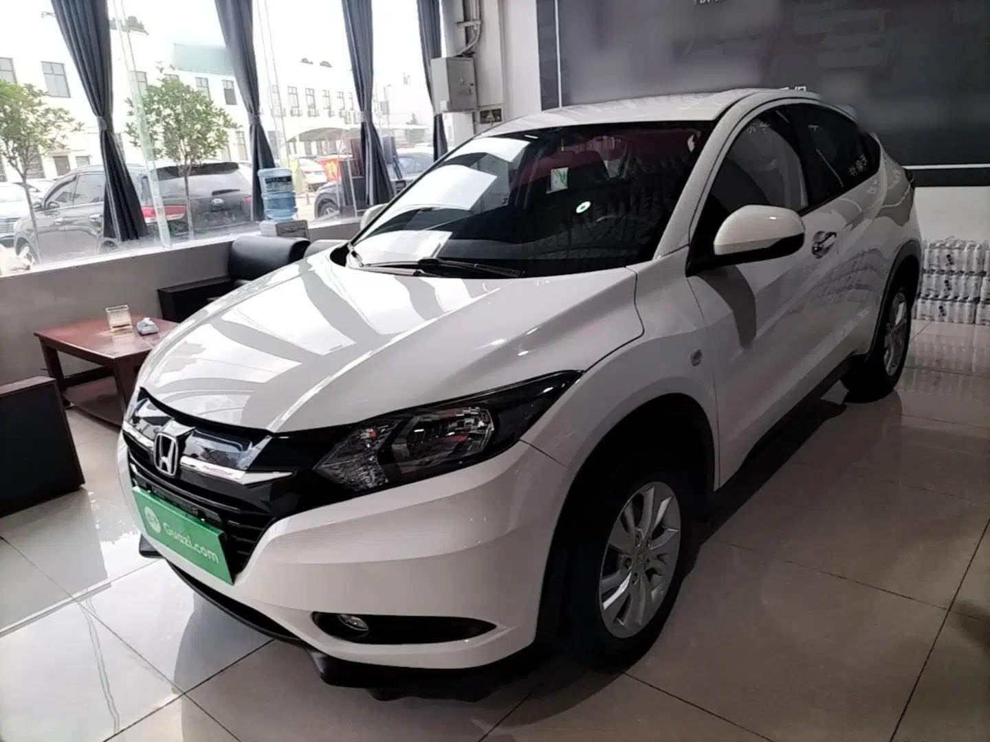 Honda Vezel 2017 1.5L CVT 2WD Comfort Model — миниатюра 1