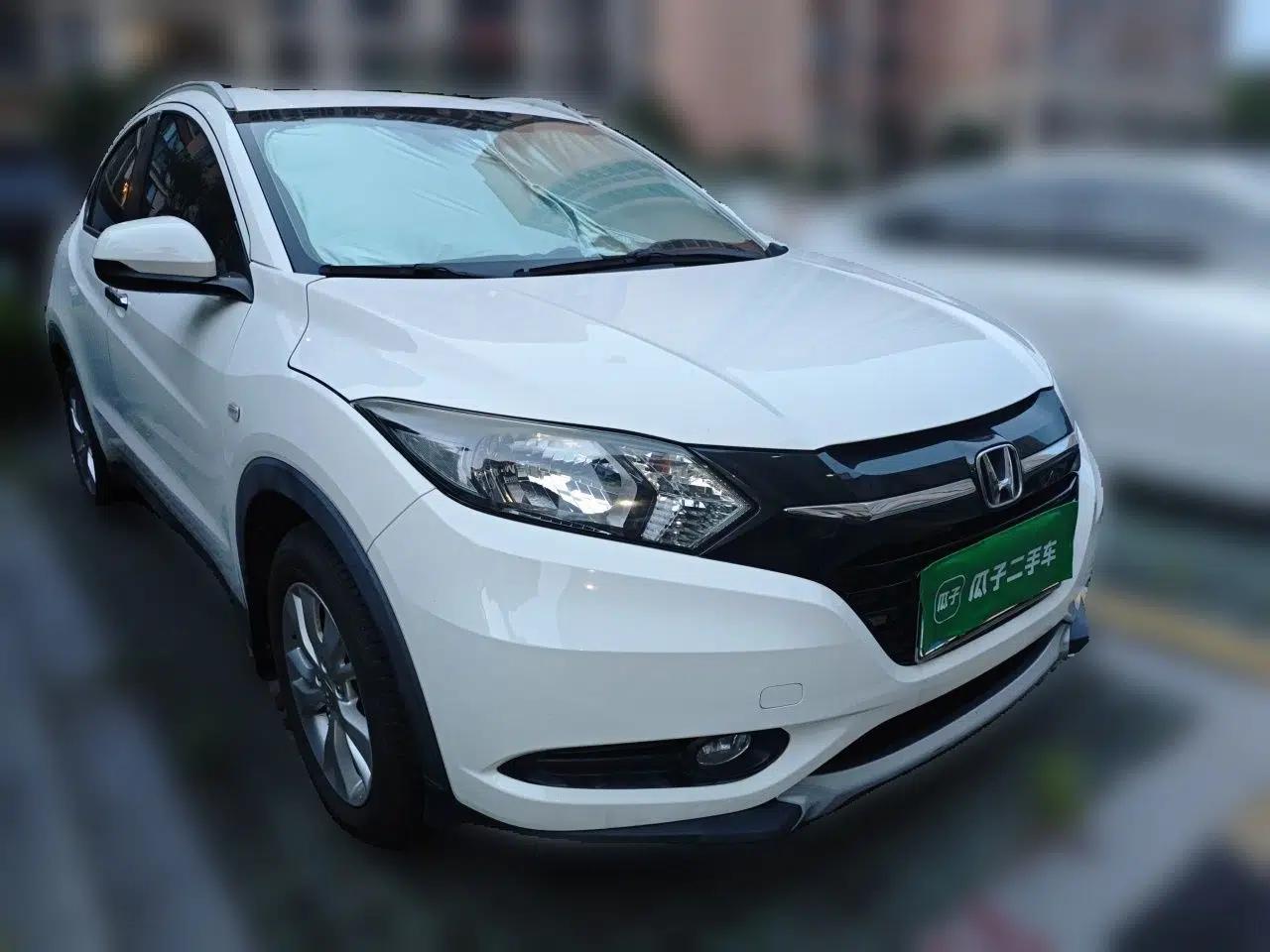 Honda Vezel 2015 1.5L CVT two-wheel drive Comfort trim — миниатюра 3
