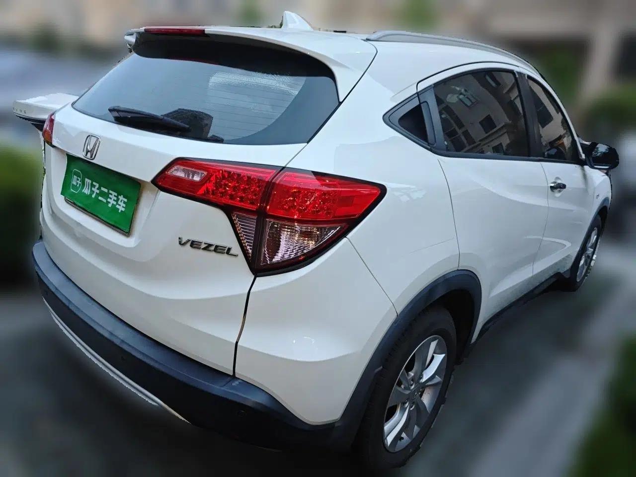 Honda Vezel 2015 1.5L CVT two-wheel drive Comfort trim — миниатюра 6
