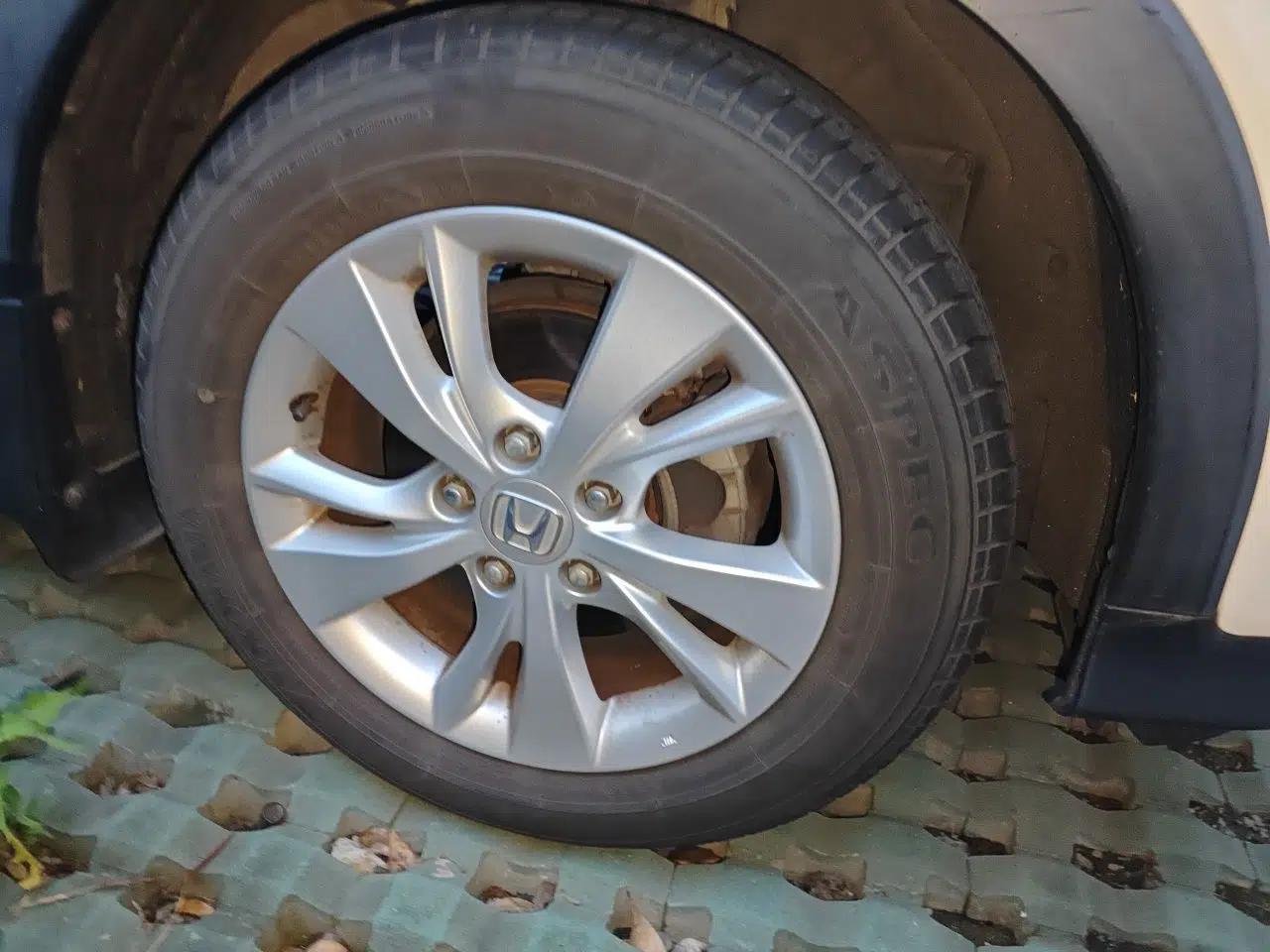 Honda Vezel 2015 1.5L CVT two-wheel drive Comfort trim — миниатюра 8