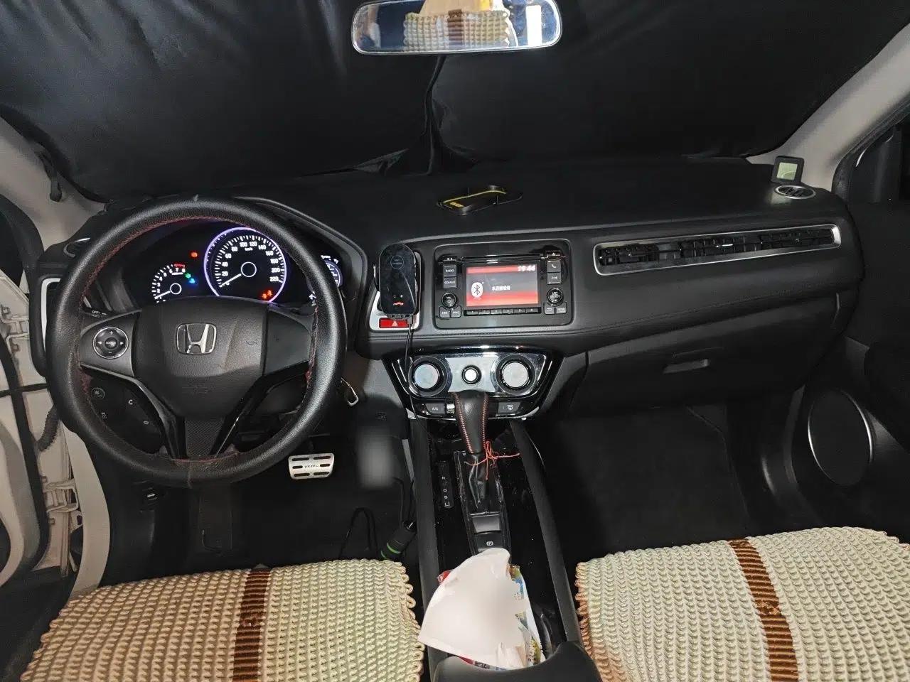 Honda Vezel 2015 1.5L CVT two-wheel drive Comfort trim — миниатюра 9
