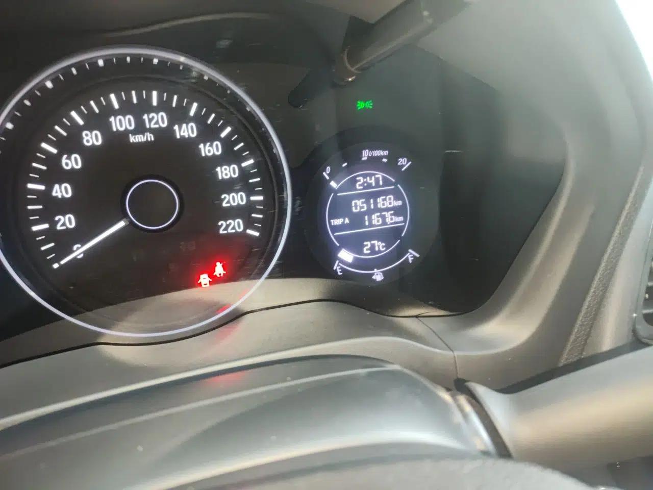 Honda Vezel 2022 1.5L CVT Elite Smart Edition — миниатюра 9