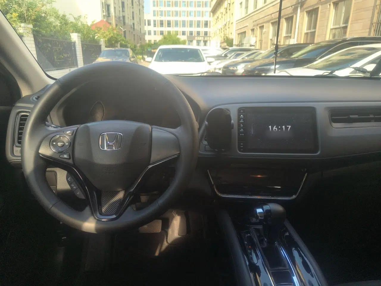 Honda Vezel 2020 220 TURBO CVT Elite Edition — миниатюра 9