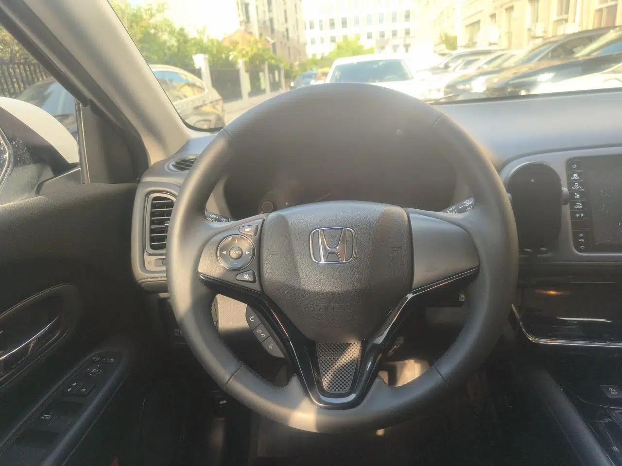 Honda Vezel 2020 220 TURBO CVT Elite Edition — миниатюра 10
