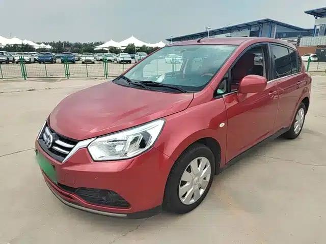 Venucia R50 2015 1.6L Automatic Fashion Edition