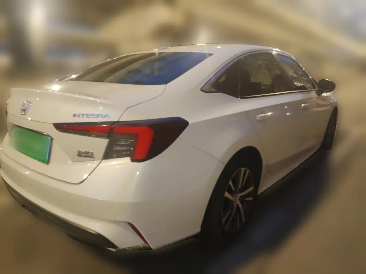 Honda Integra 2023 240TURBO CVT Leading Edition — миниатюра 6