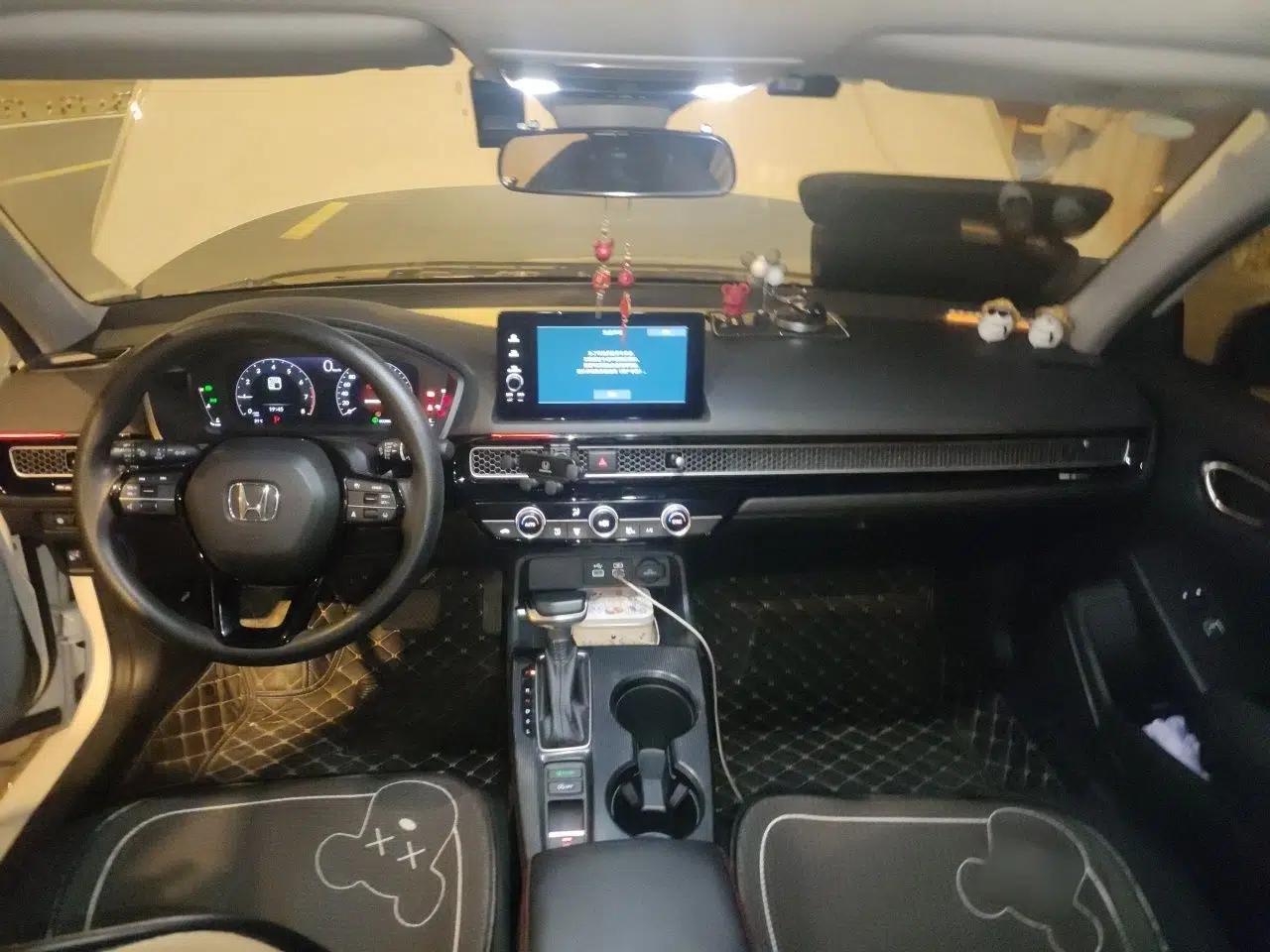 Honda Integra 2023 240TURBO CVT Leading Edition — миниатюра 9