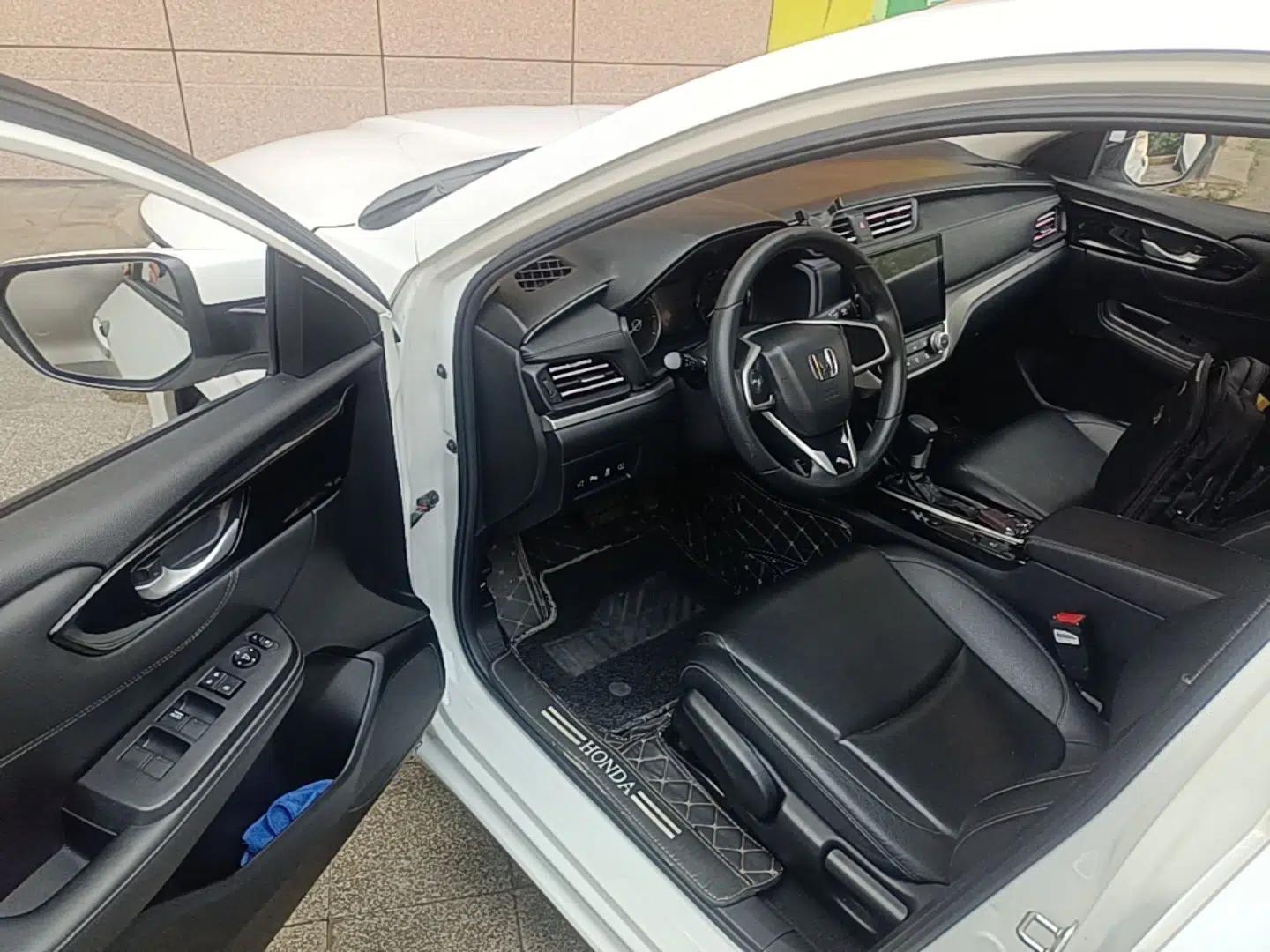 Honda Envix 2019 180TURBO CVT Enjoyment Edition China VI — миниатюра 18