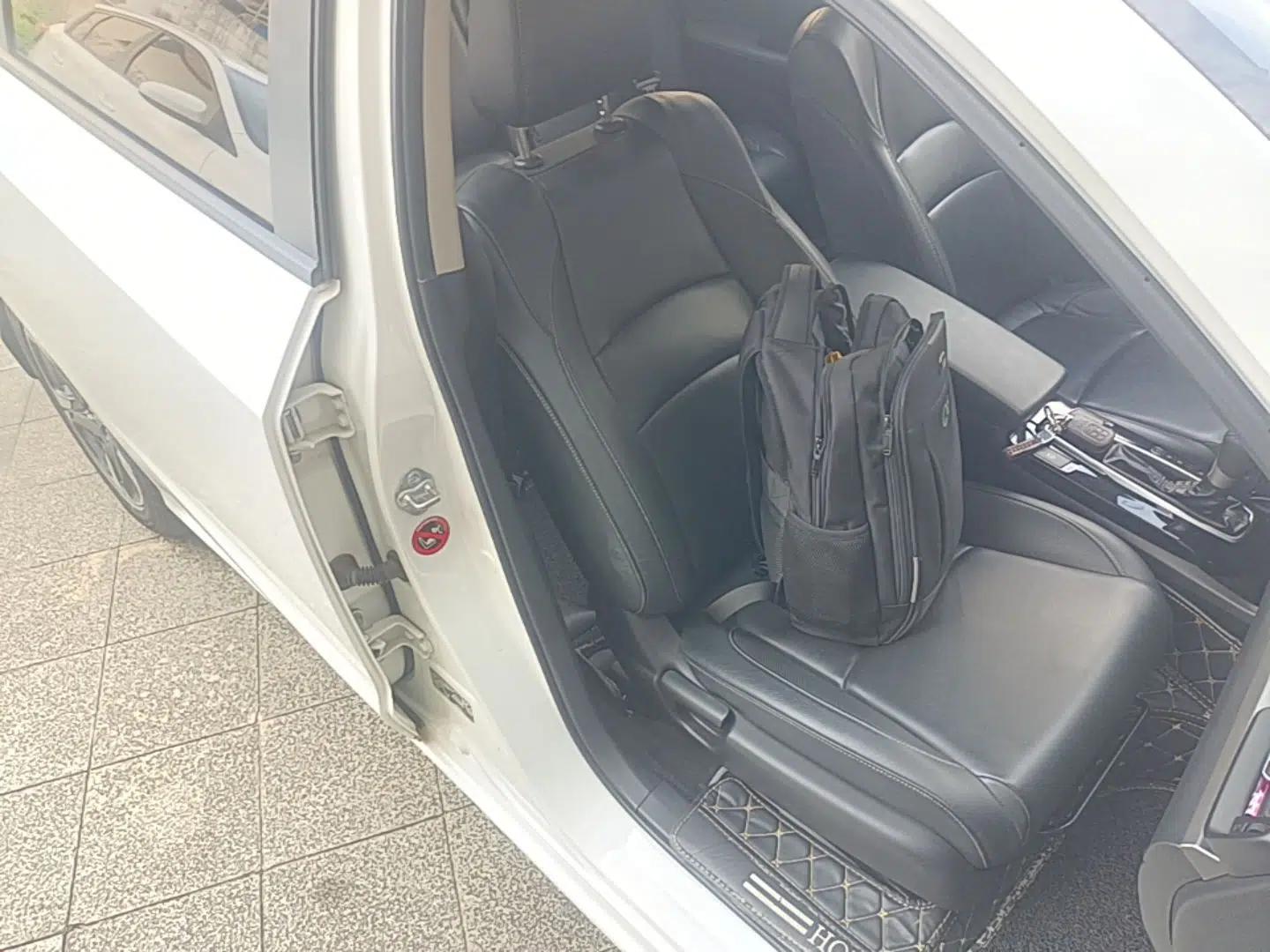 Honda Envix 2019 180TURBO CVT Enjoyment Edition China VI — миниатюра 19