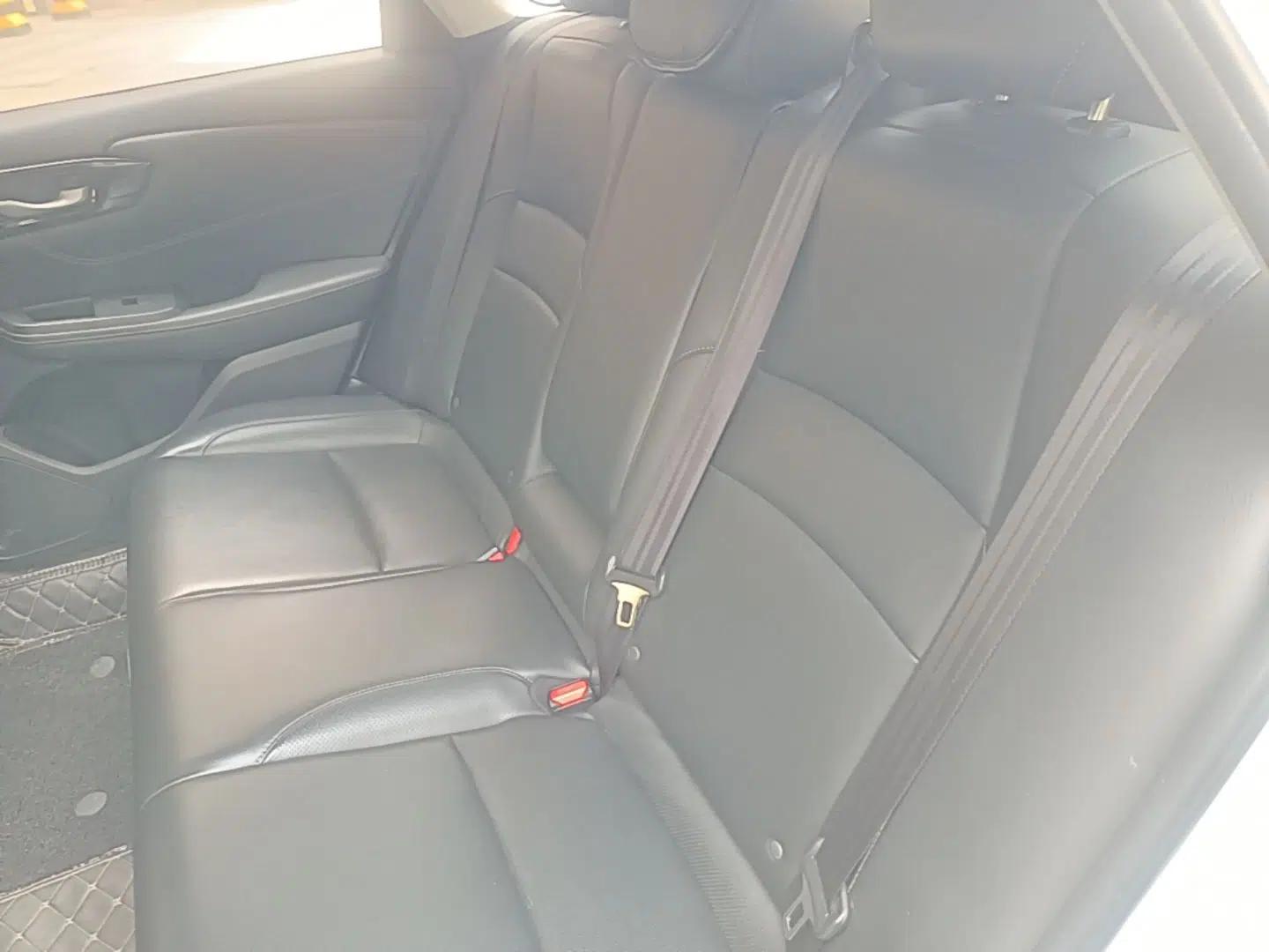Honda Envix 2019 180TURBO CVT Enjoyment Edition China VI — миниатюра 20