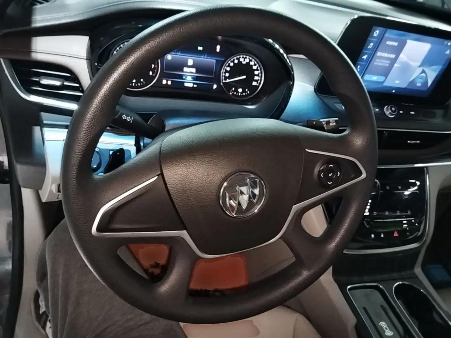 Buick GL8 2023 Land Executive Class Comfort Model — миниатюра 13