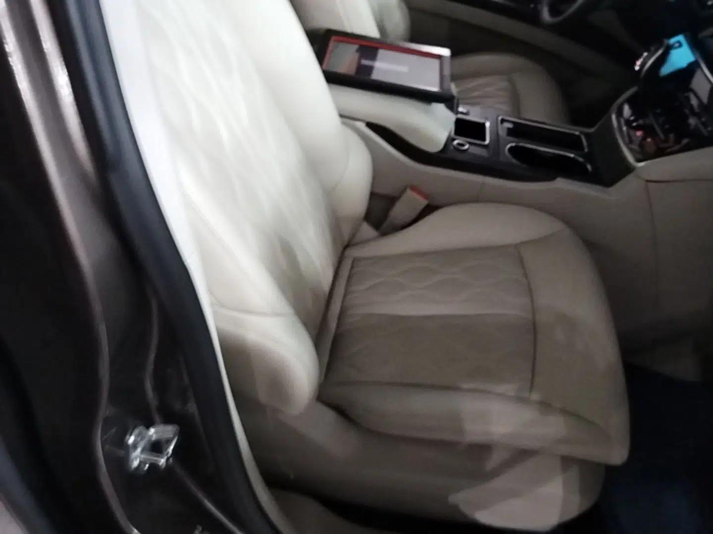 Buick GL8 2023 Land Executive Class Comfort Model — миниатюра 19