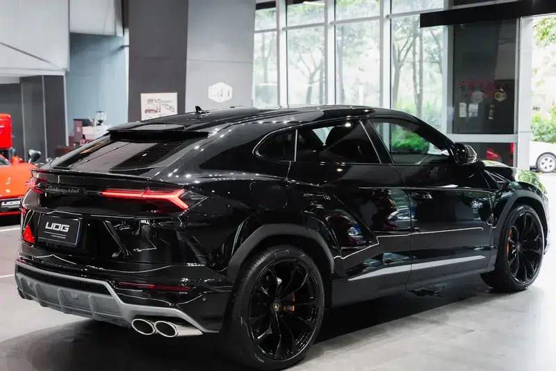 2021 Urus 4.0T V8 — миниатюра 6