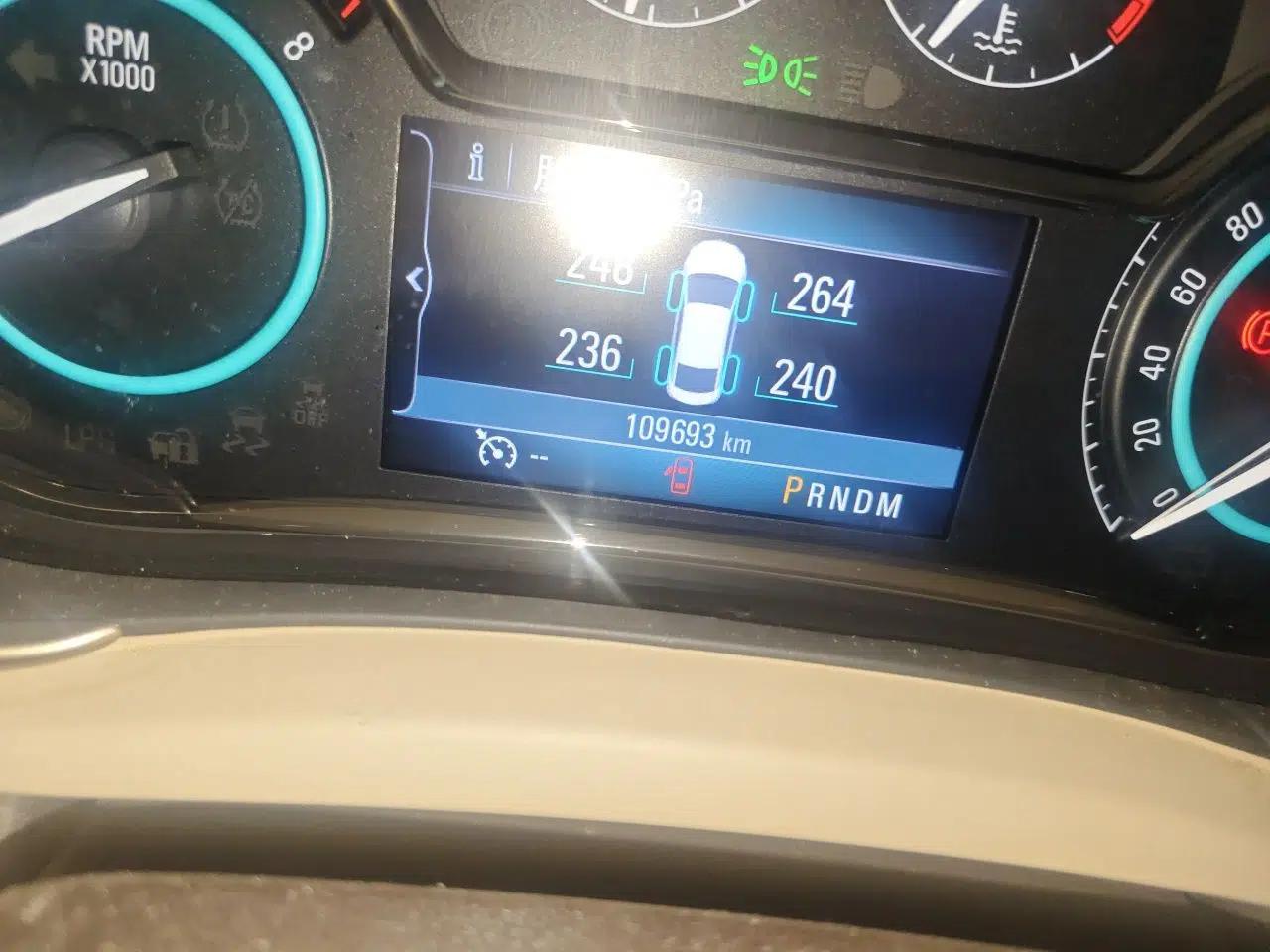 Buick LaCrosse 2013 2.4L SIDI Leading Comfort Version — миниатюра 12