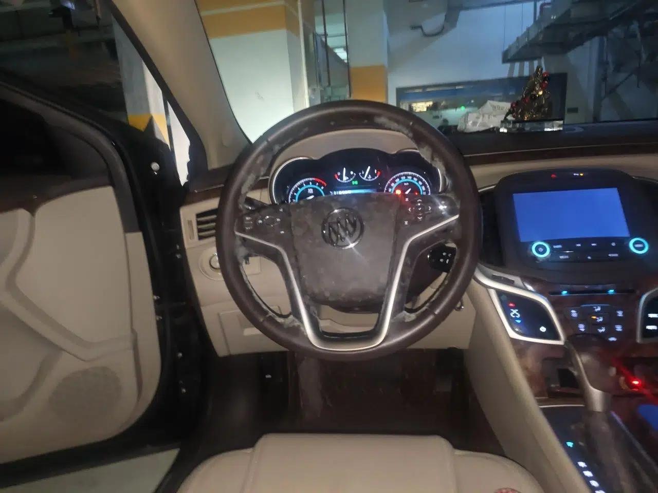 Buick LaCrosse 2013 2.4L SIDI Leading Comfort Version — миниатюра 10