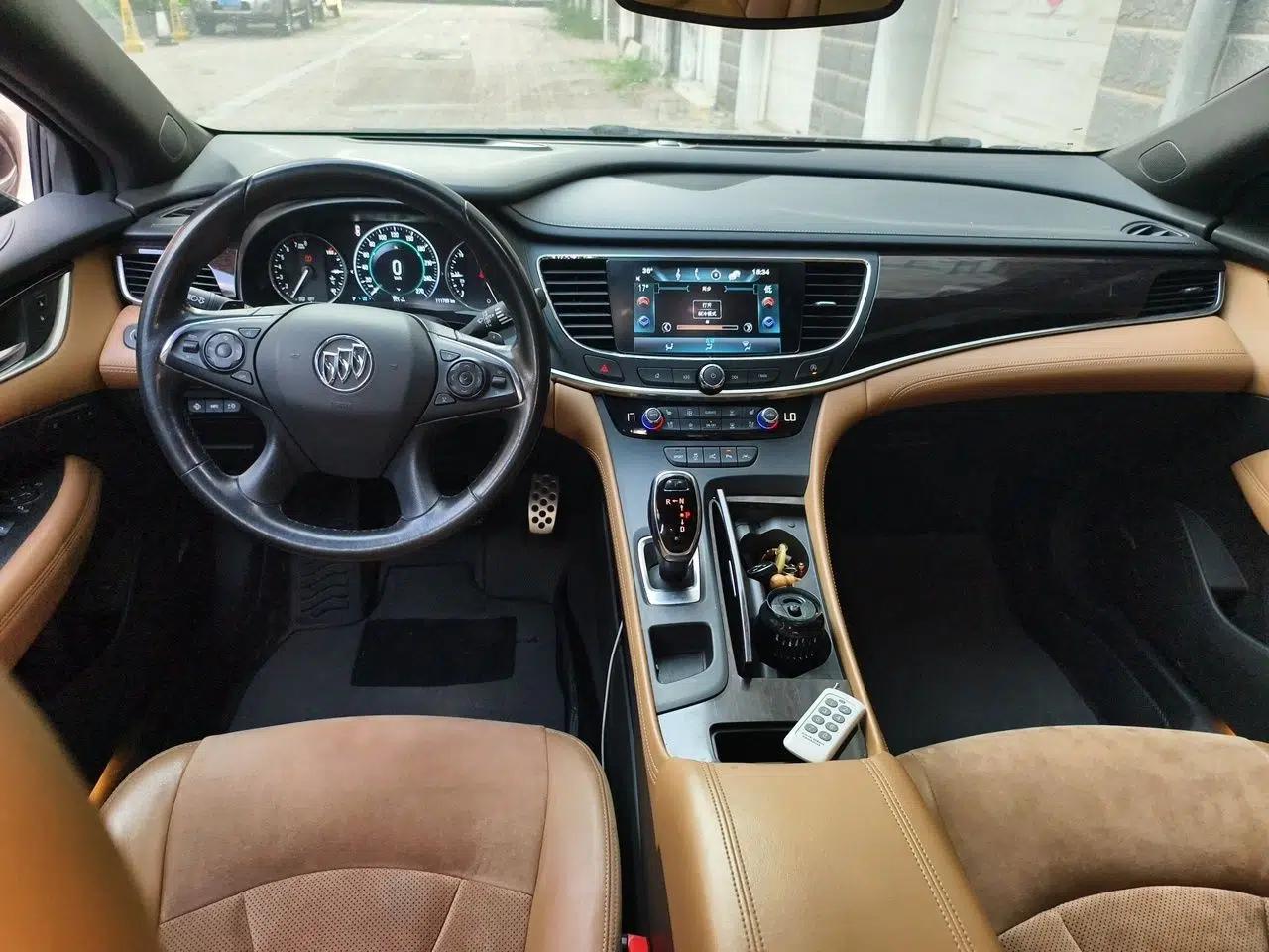Buick LaCrosse 2016 28T Flagship Model — миниатюра 18