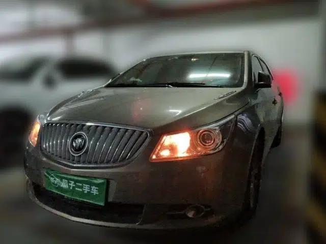 Buick LaCrosse 2012 2.4L SIDI Elegant Edition
