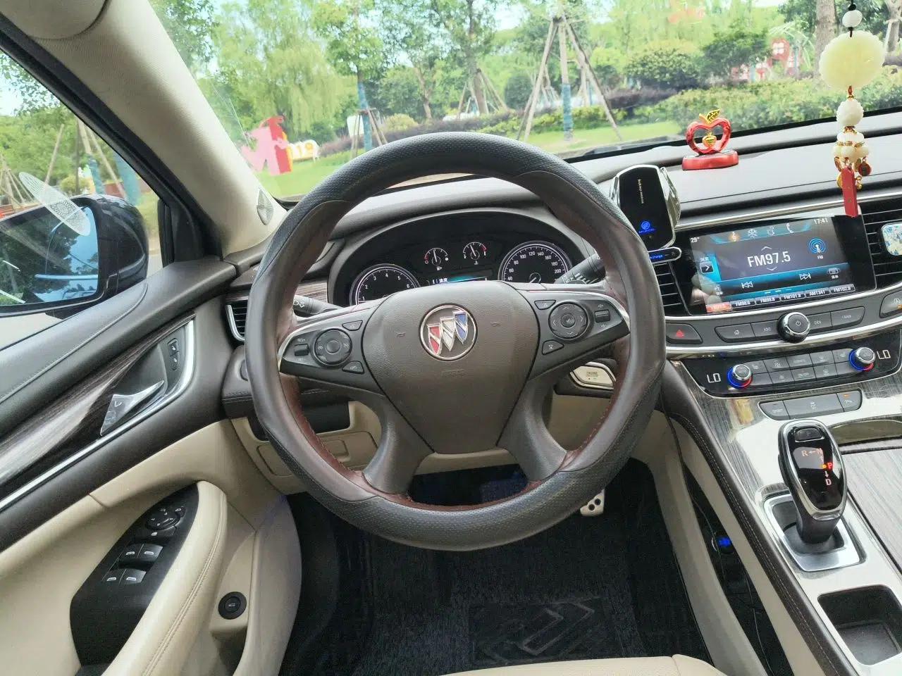 Buick LaCrosse 2016 20T Leading Model — миниатюра 10