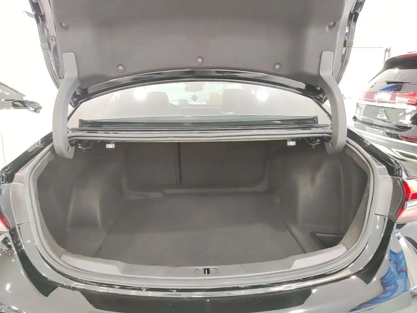 Buick LaCrosse 2022 652T Luxury Version — миниатюра 22