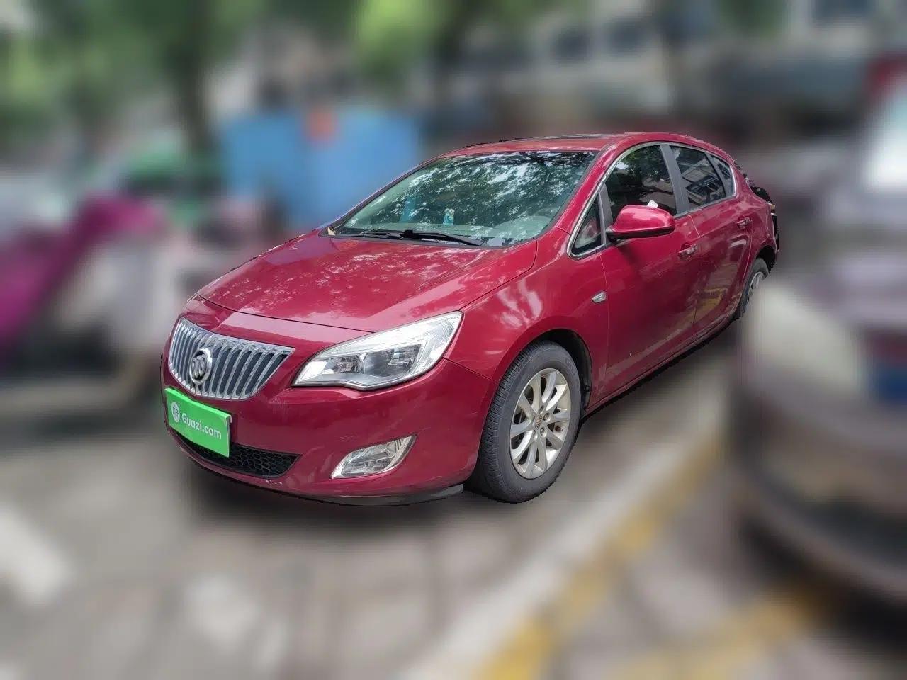 Buick GT 2012 XT 1.6L Manual Entry-Level Model — миниатюра 1