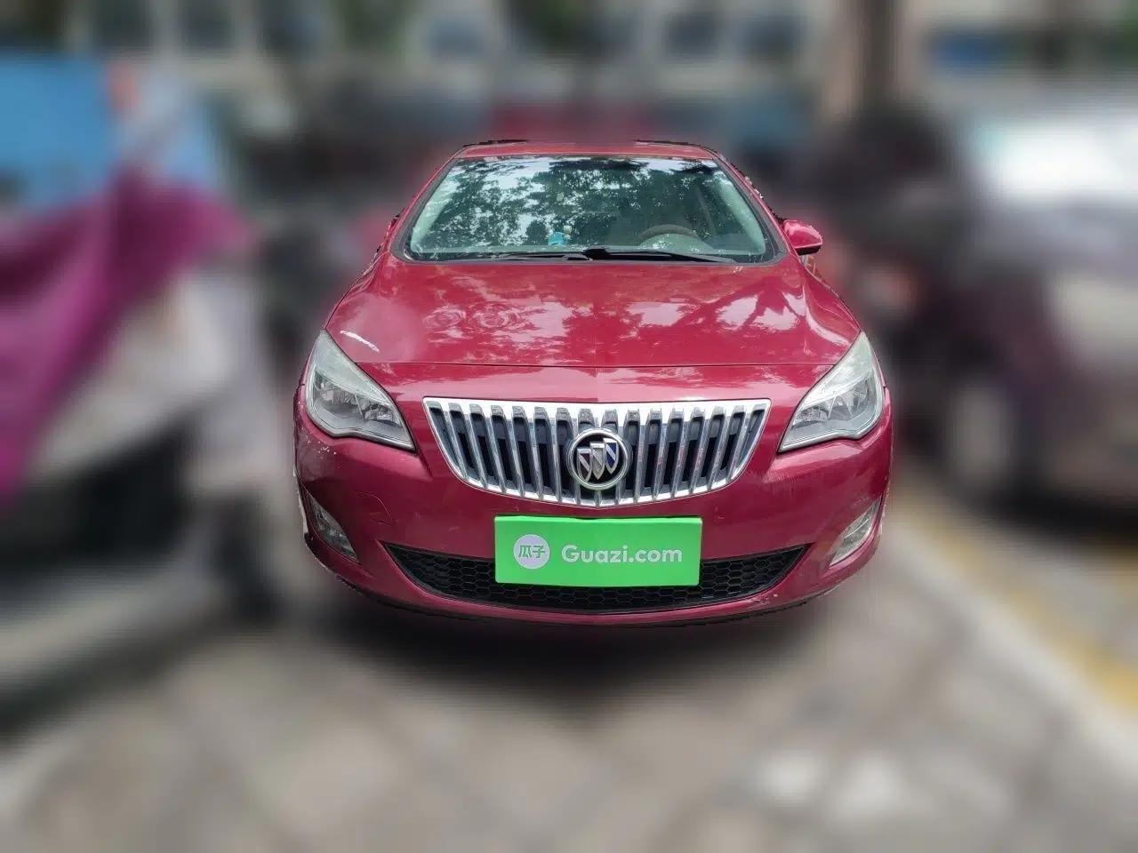 Buick GT 2012 XT 1.6L Manual Entry-Level Model — миниатюра 2