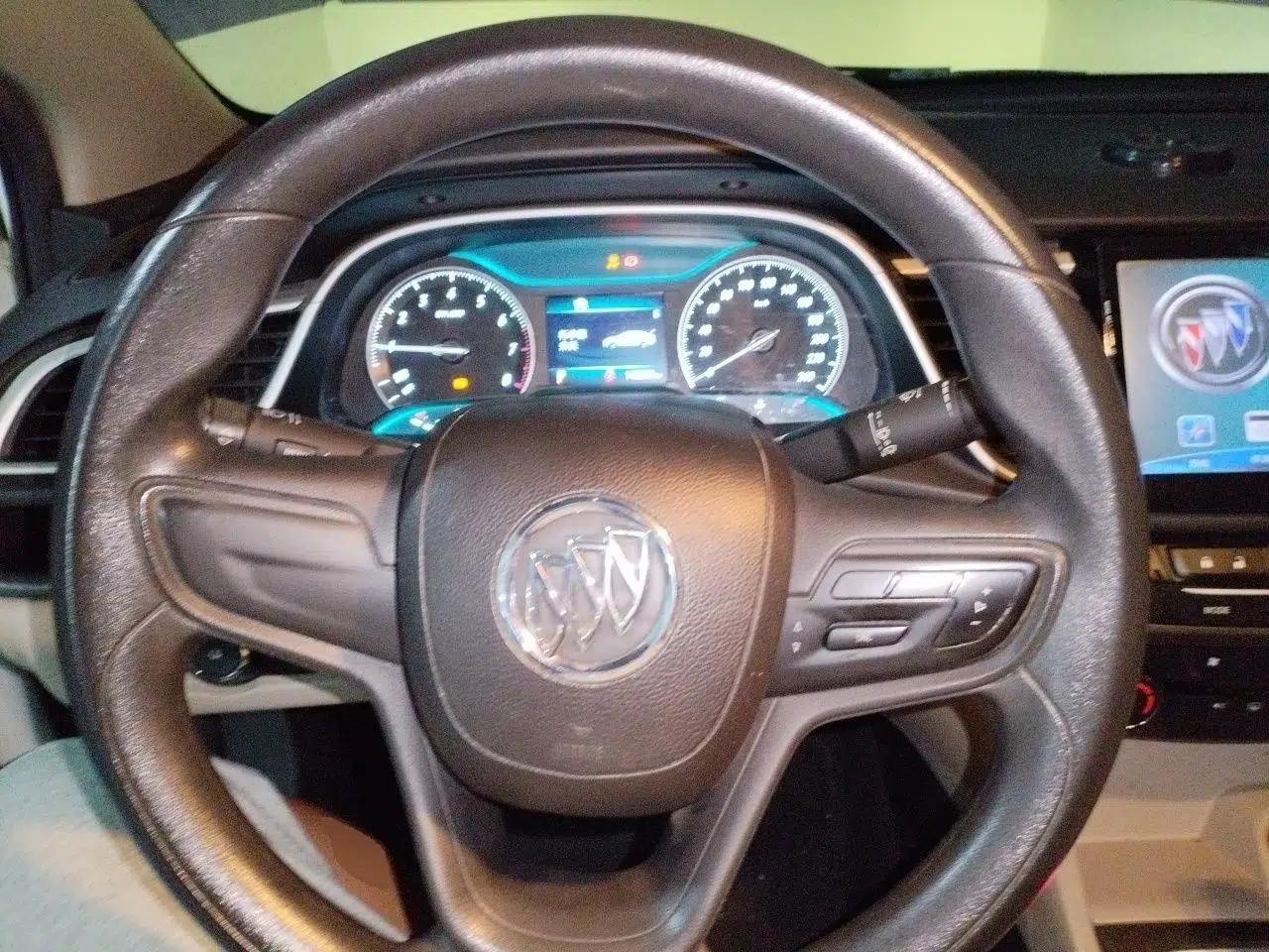 Buick GT 2015 15N Automatic Elite Version — миниатюра 10